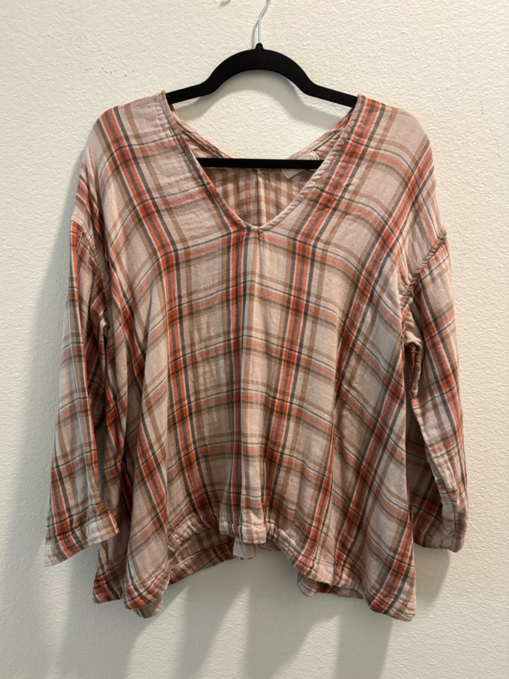 cp shades longsleeve v neck plaid blouse, size S